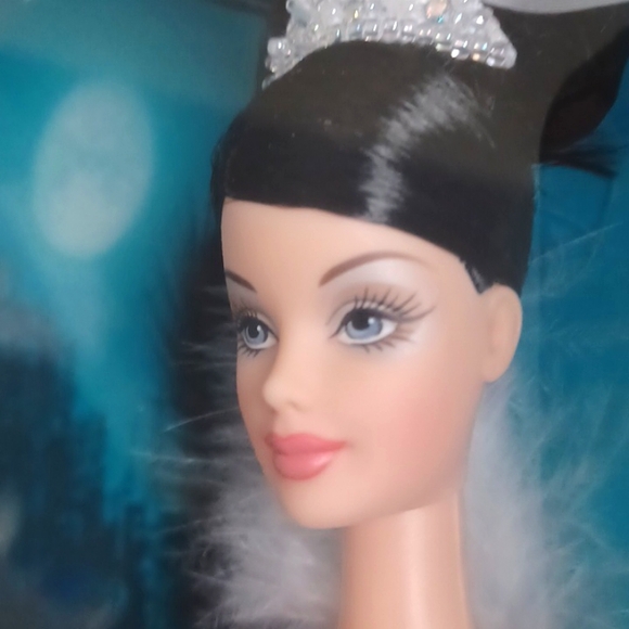 2000 Barbie The Swan Doll Birds of Beauty Collection Third Series Mattel #27682 - Picture 2 of 12